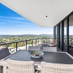 Magnoli - Hosted By Burleigh Letting